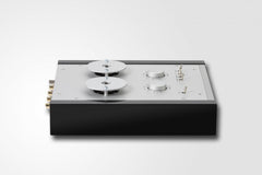 EAT E-GLO PETIT PHONO STAGE GLOSS BLACK